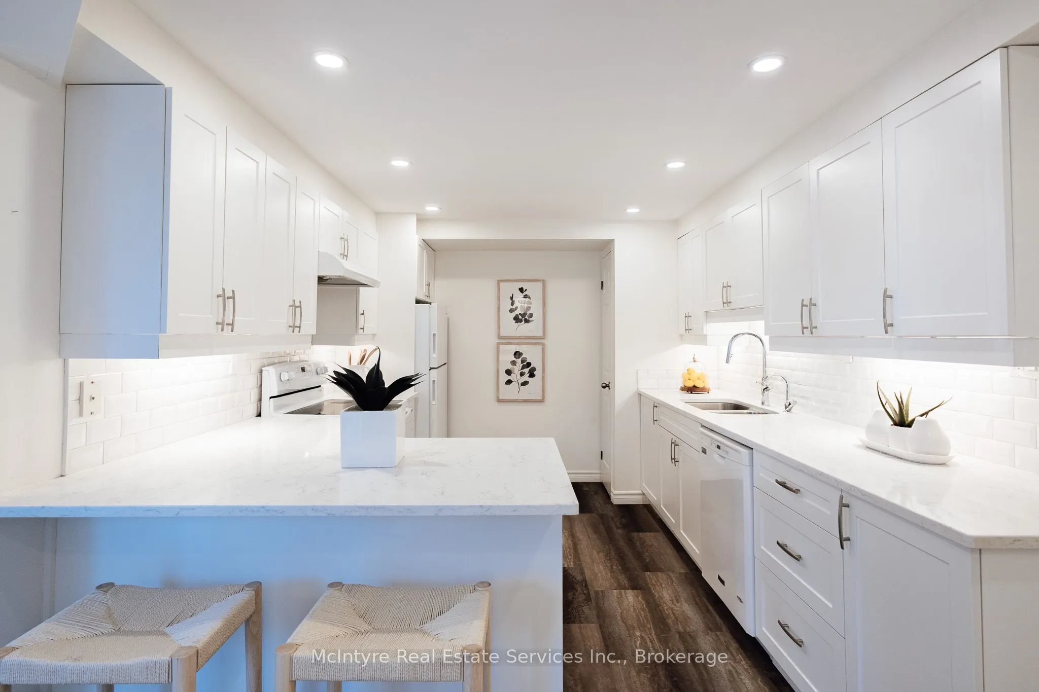 265 Westcourt Place #202