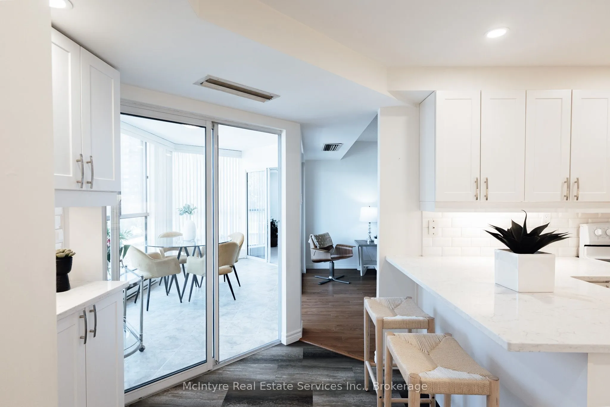265 Westcourt Place #202