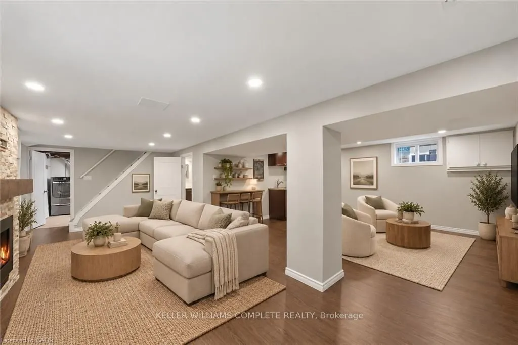 143 HUXLEY Avenue S