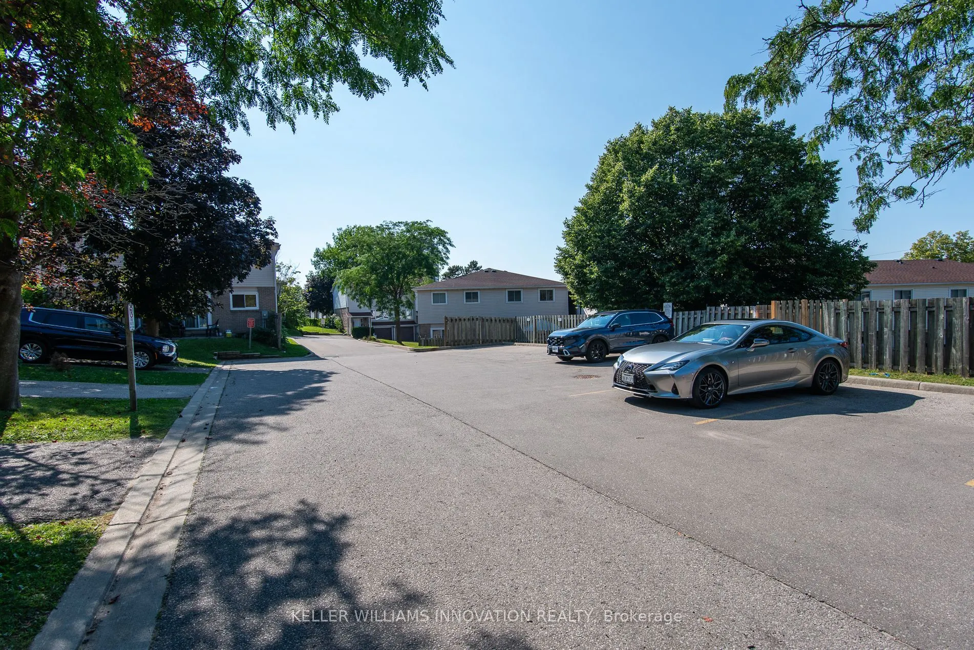 304 Bluevale Street N #C