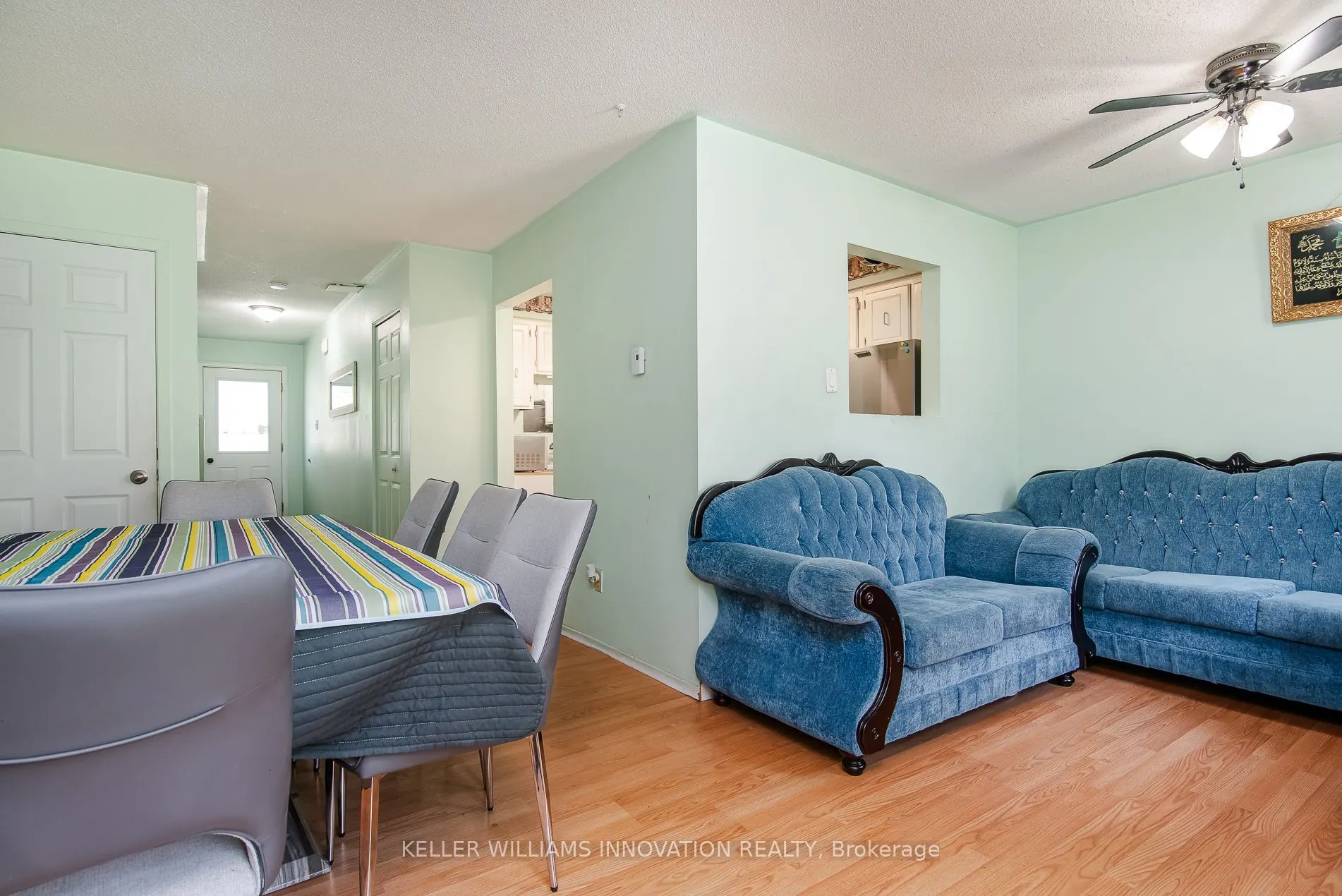 304 Bluevale Street N #C