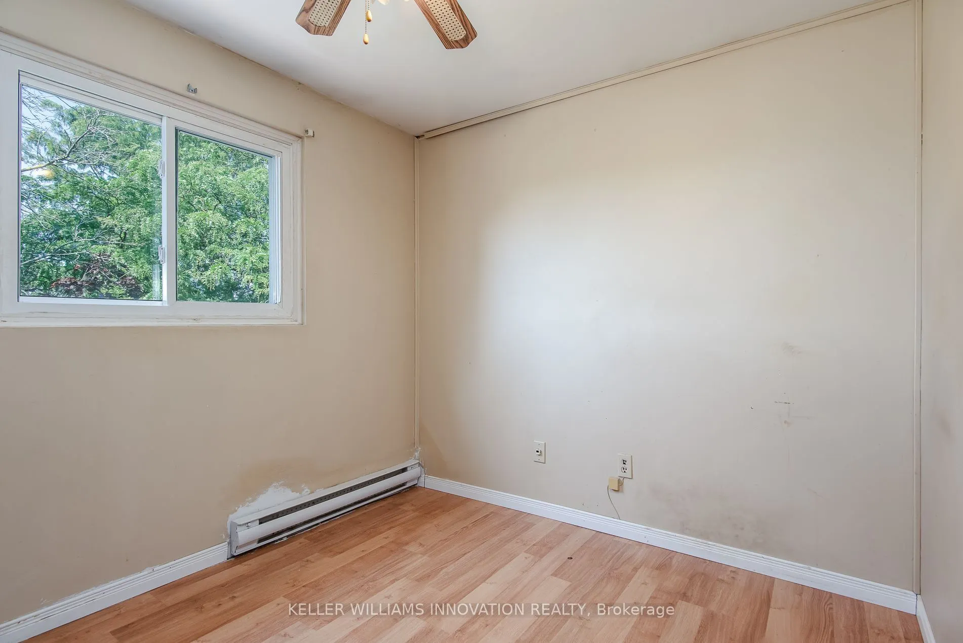 304 Bluevale Street N #C