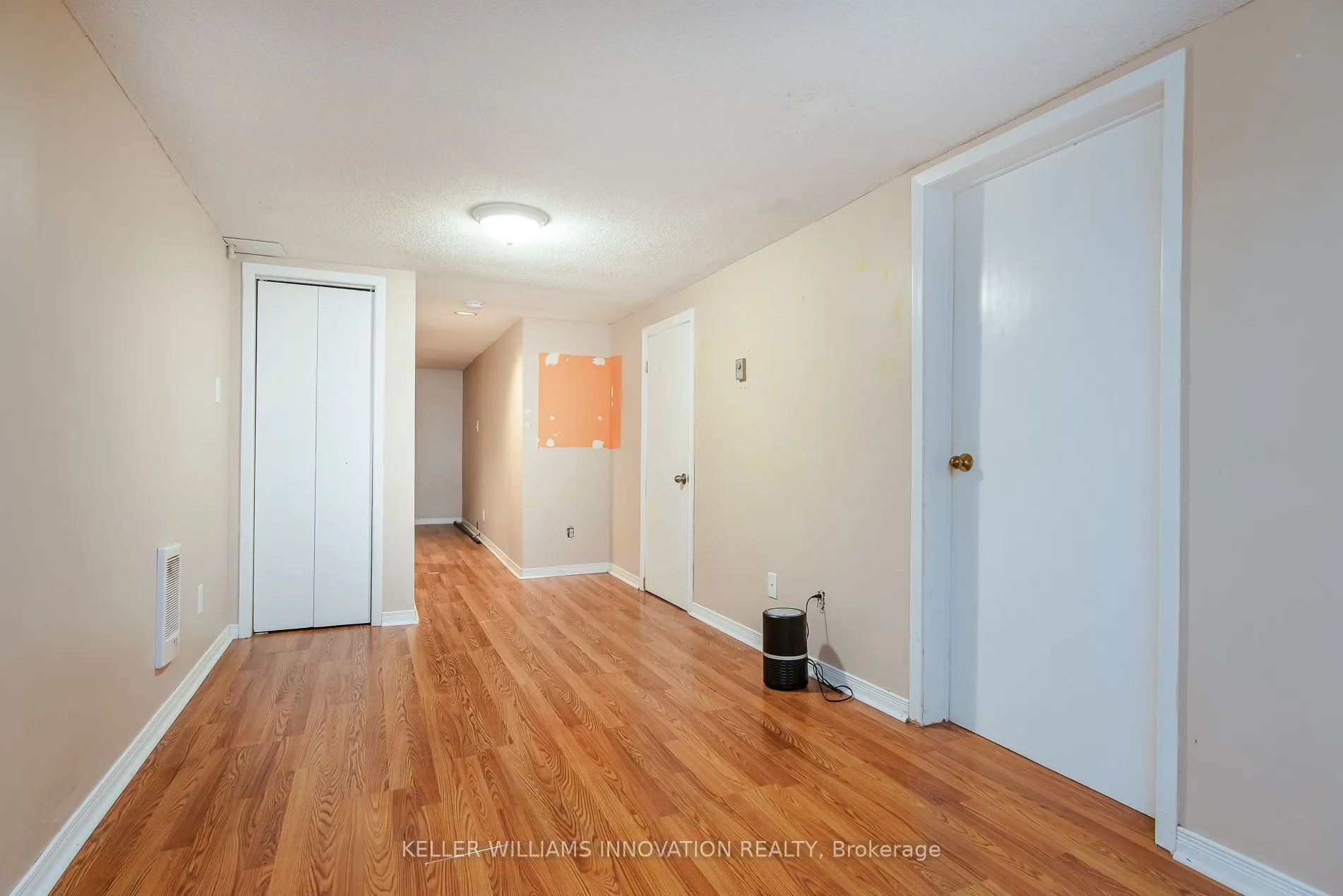 304 Bluevale Street N #C