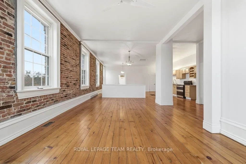 4 Elgin Street W