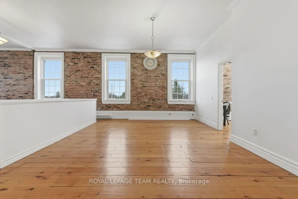 4 Elgin Street W