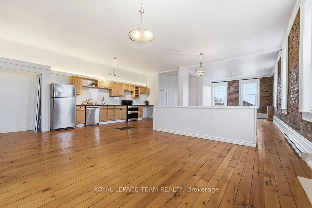 4 Elgin Street W