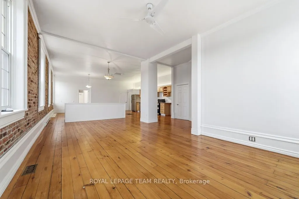 4 Elgin Street W