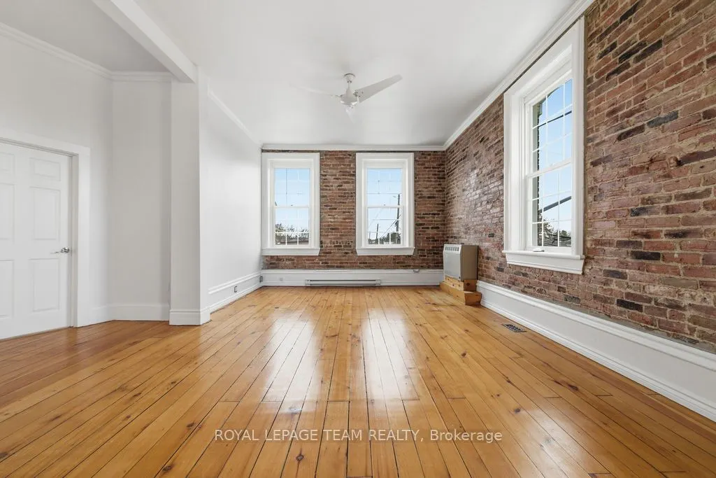 4 Elgin Street W