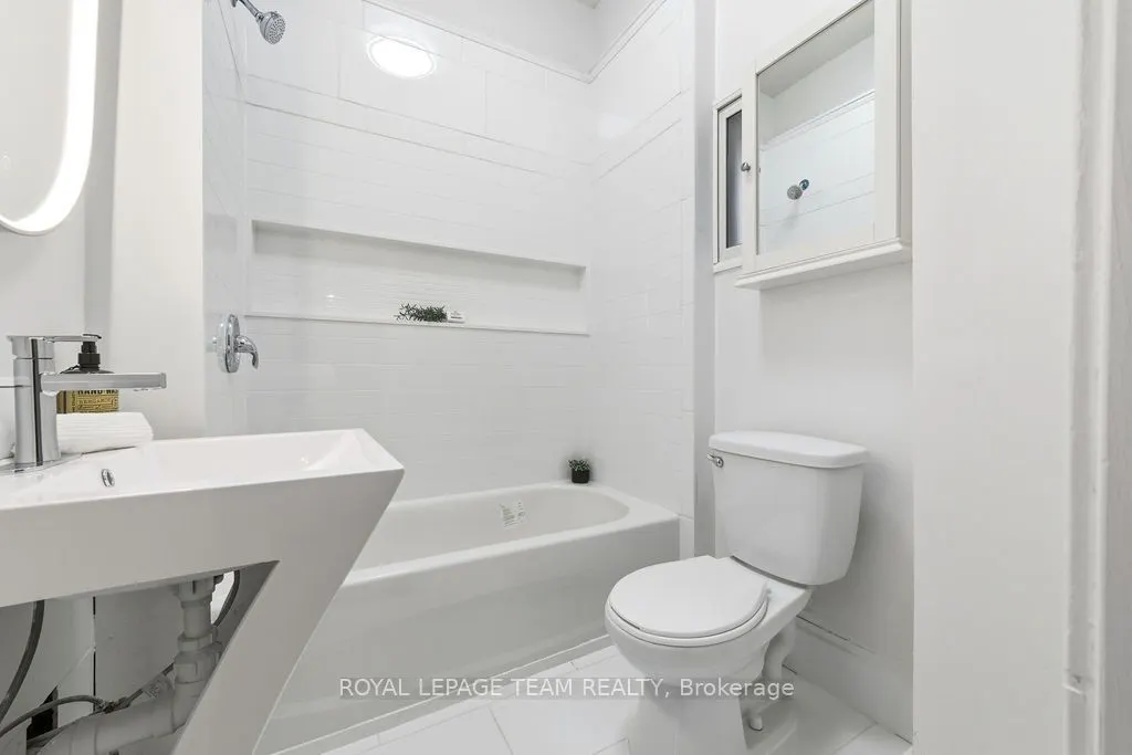 4 Elgin Street W