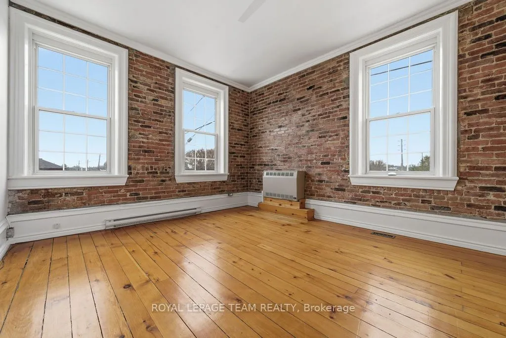 4 Elgin Street W