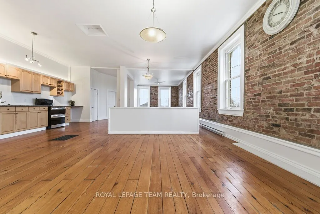 4 Elgin Street W