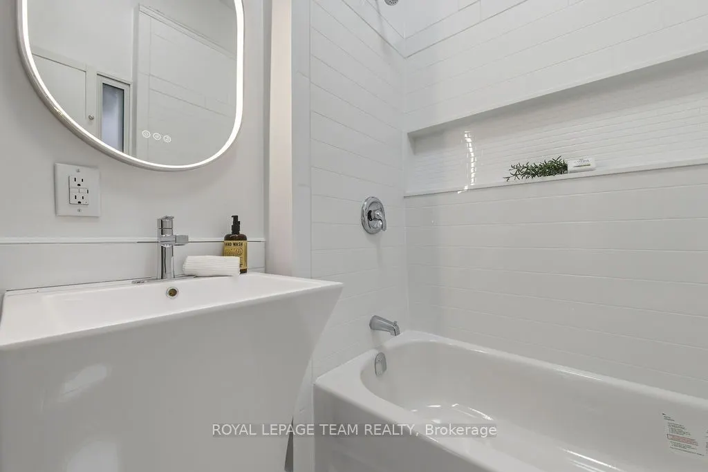 4 Elgin Street W