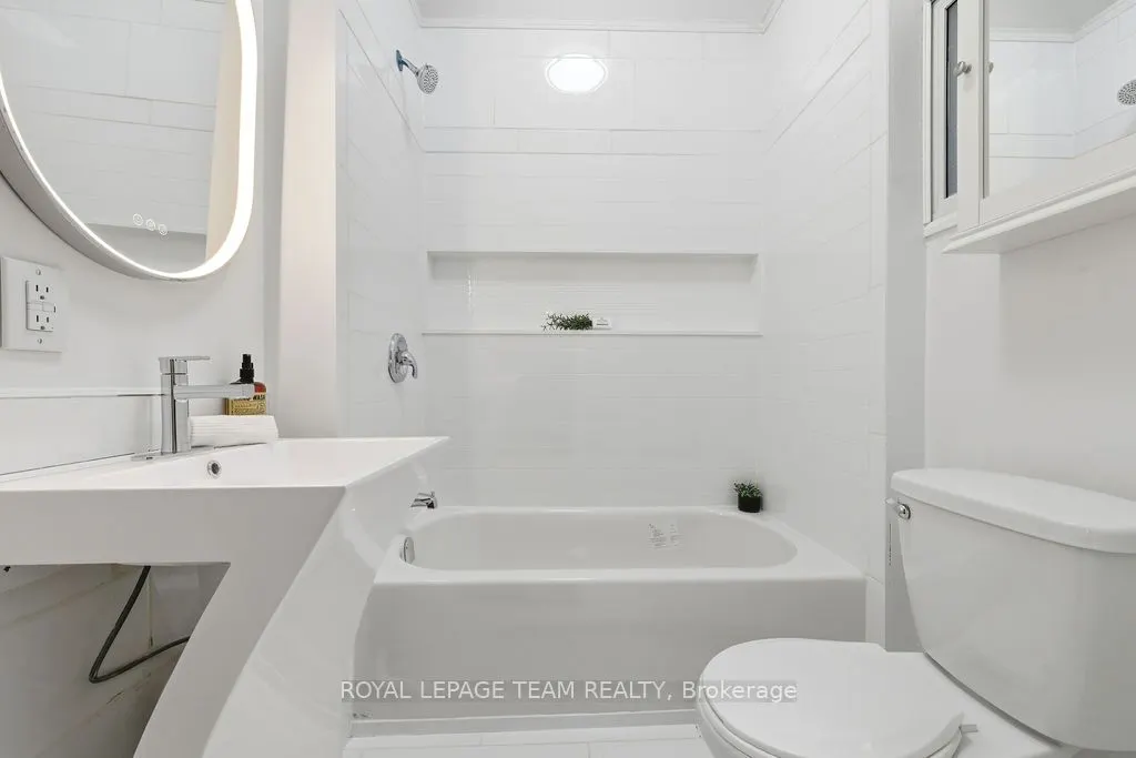 4 Elgin Street W
