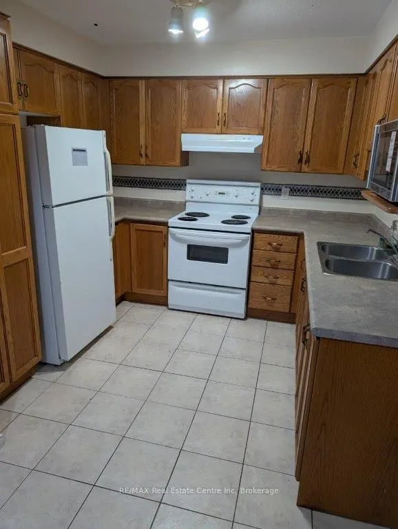 75 Ryde Road #B