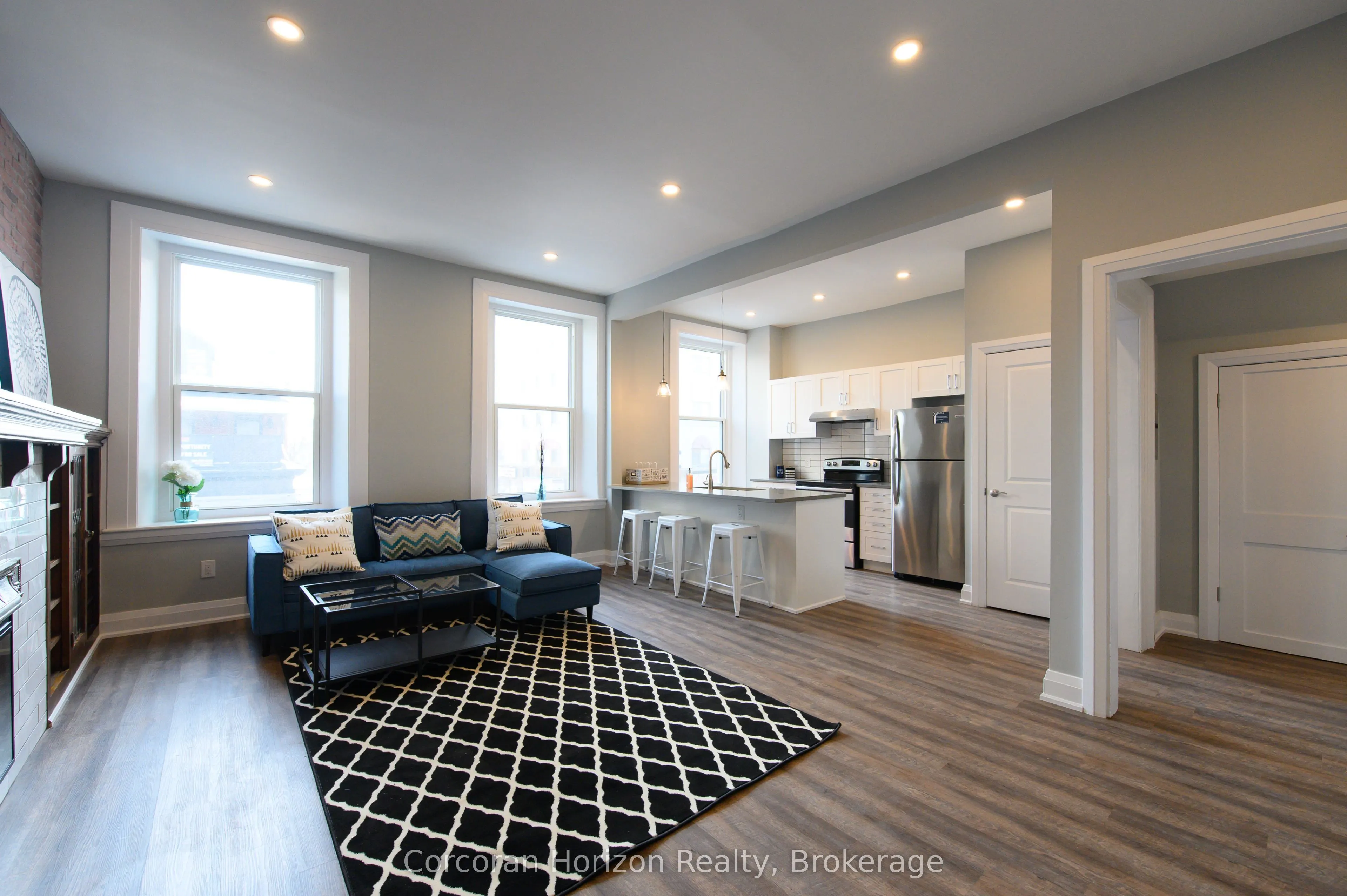 148 James Street S