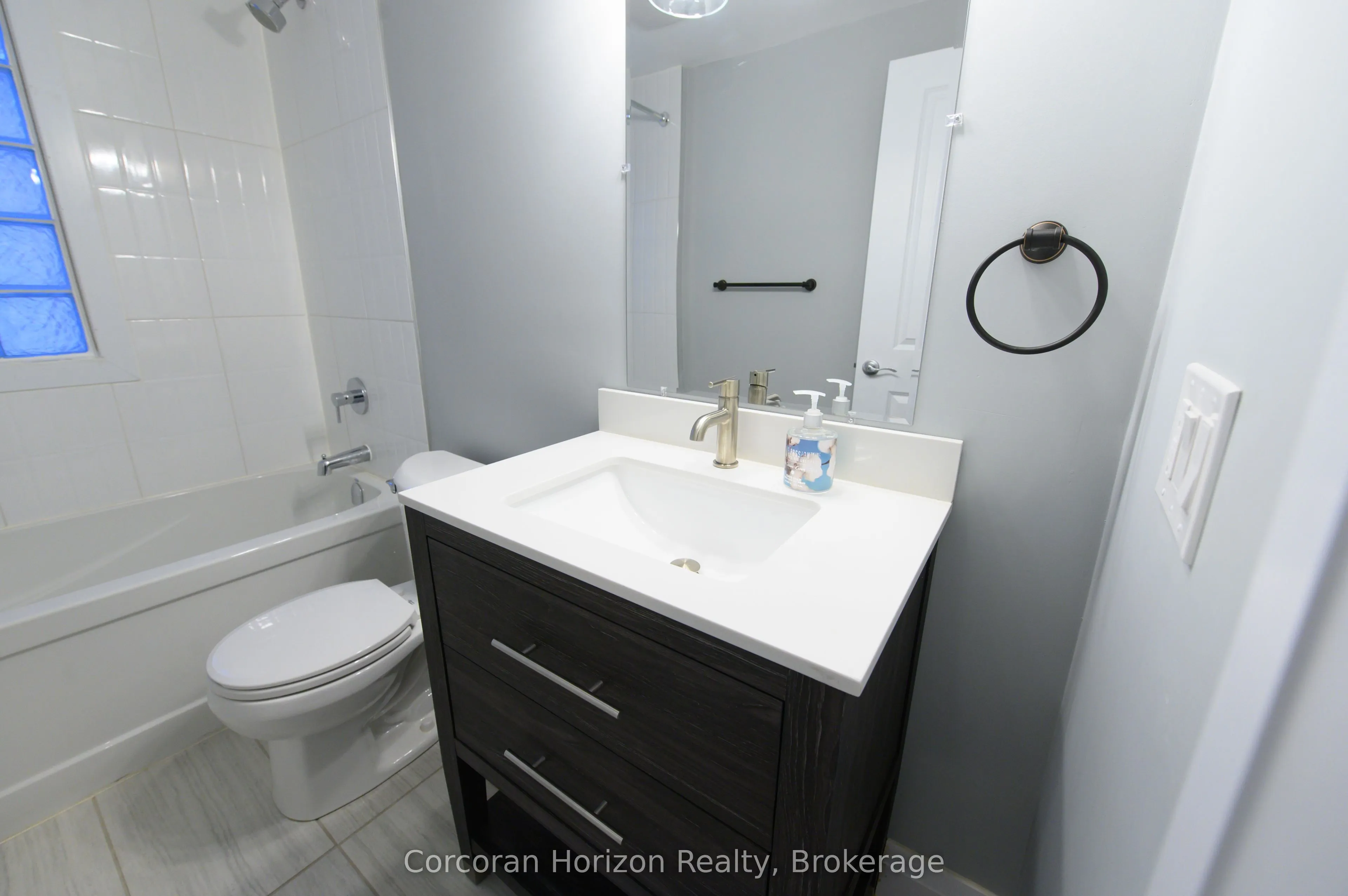 148 James Street S