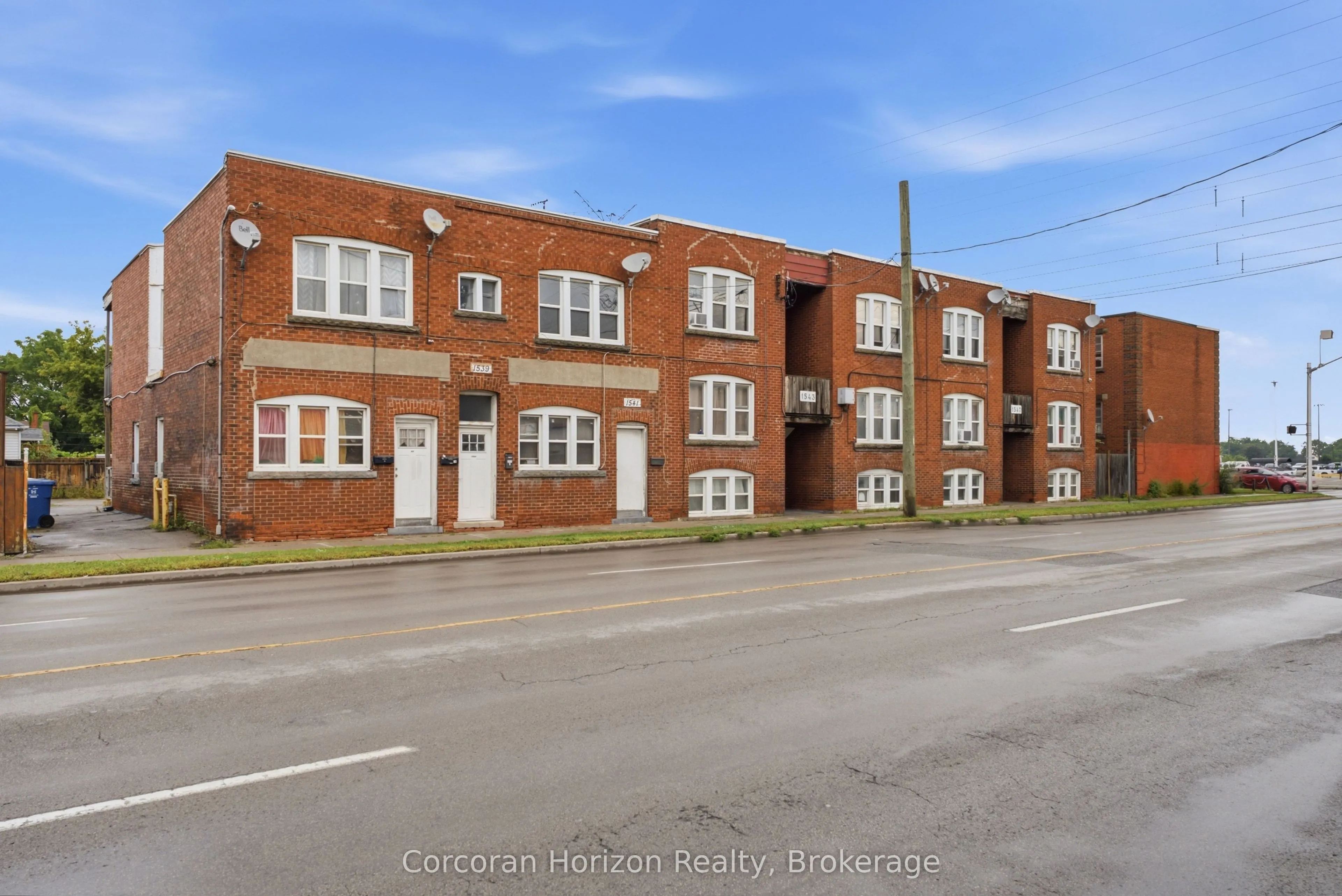 1539-1547 Barton Street E