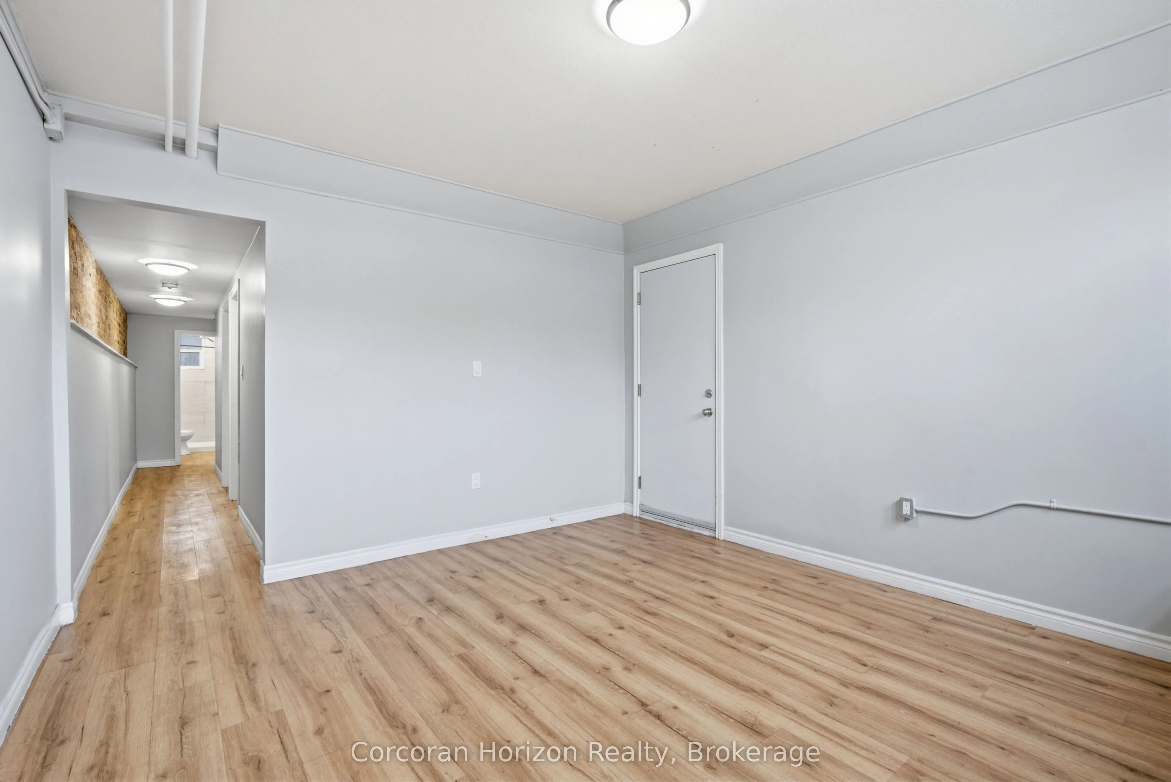1539-1547 Barton Street E