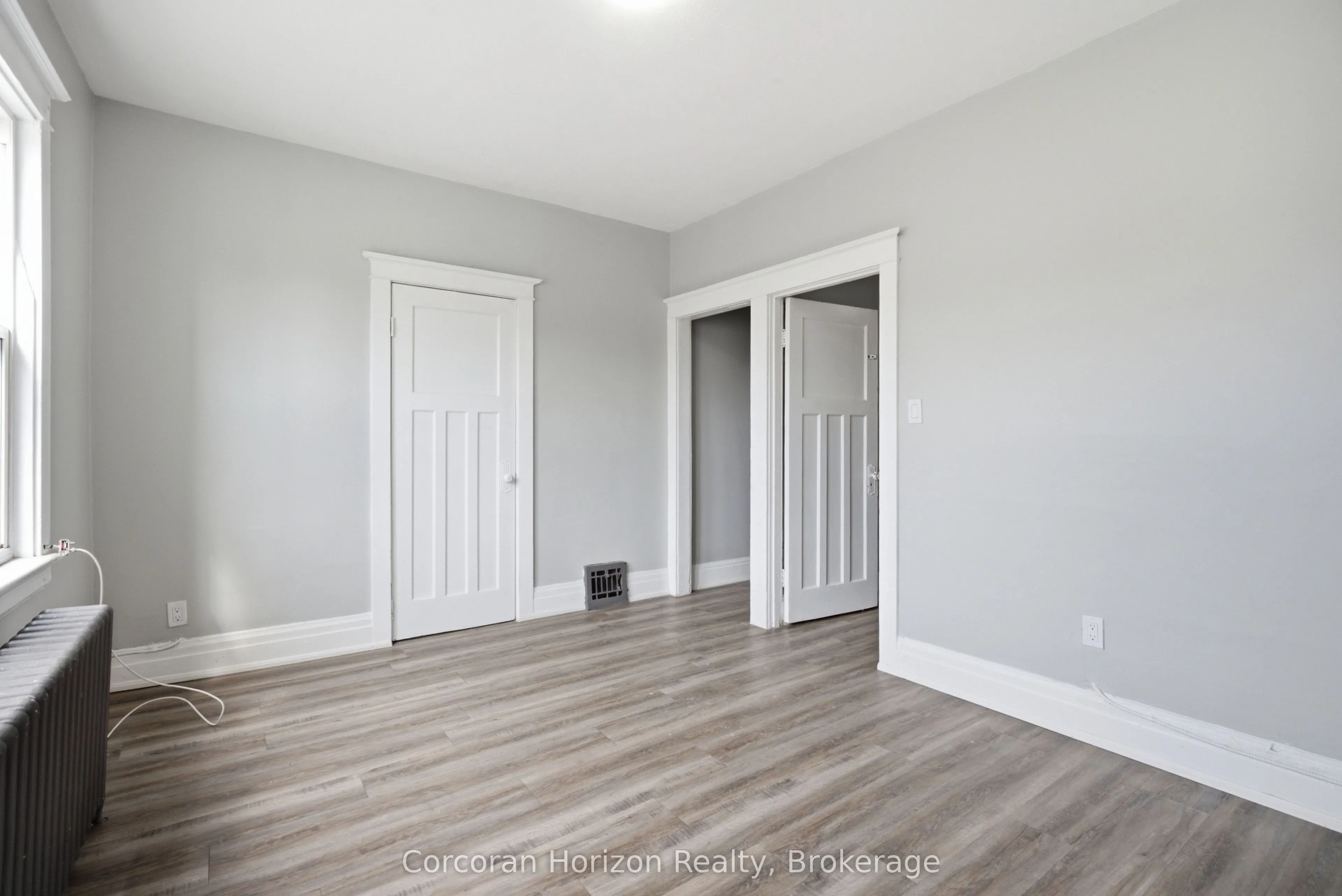 1539-1547 Barton Street E