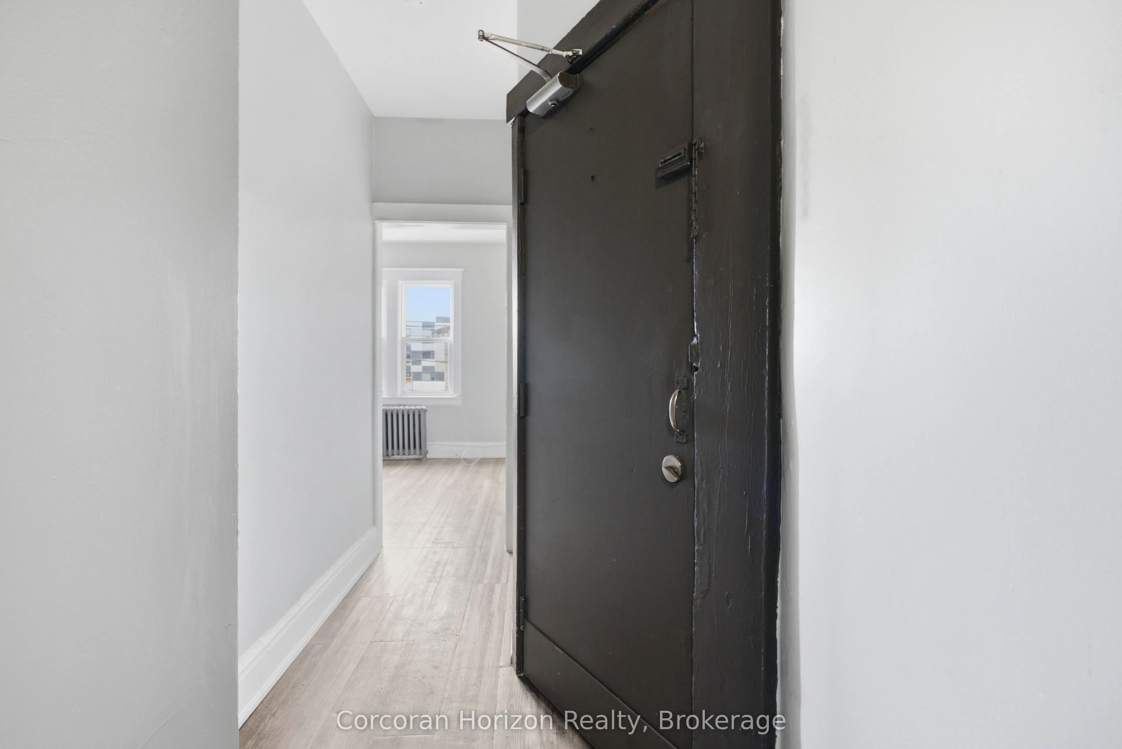 1539-1547 Barton Street E