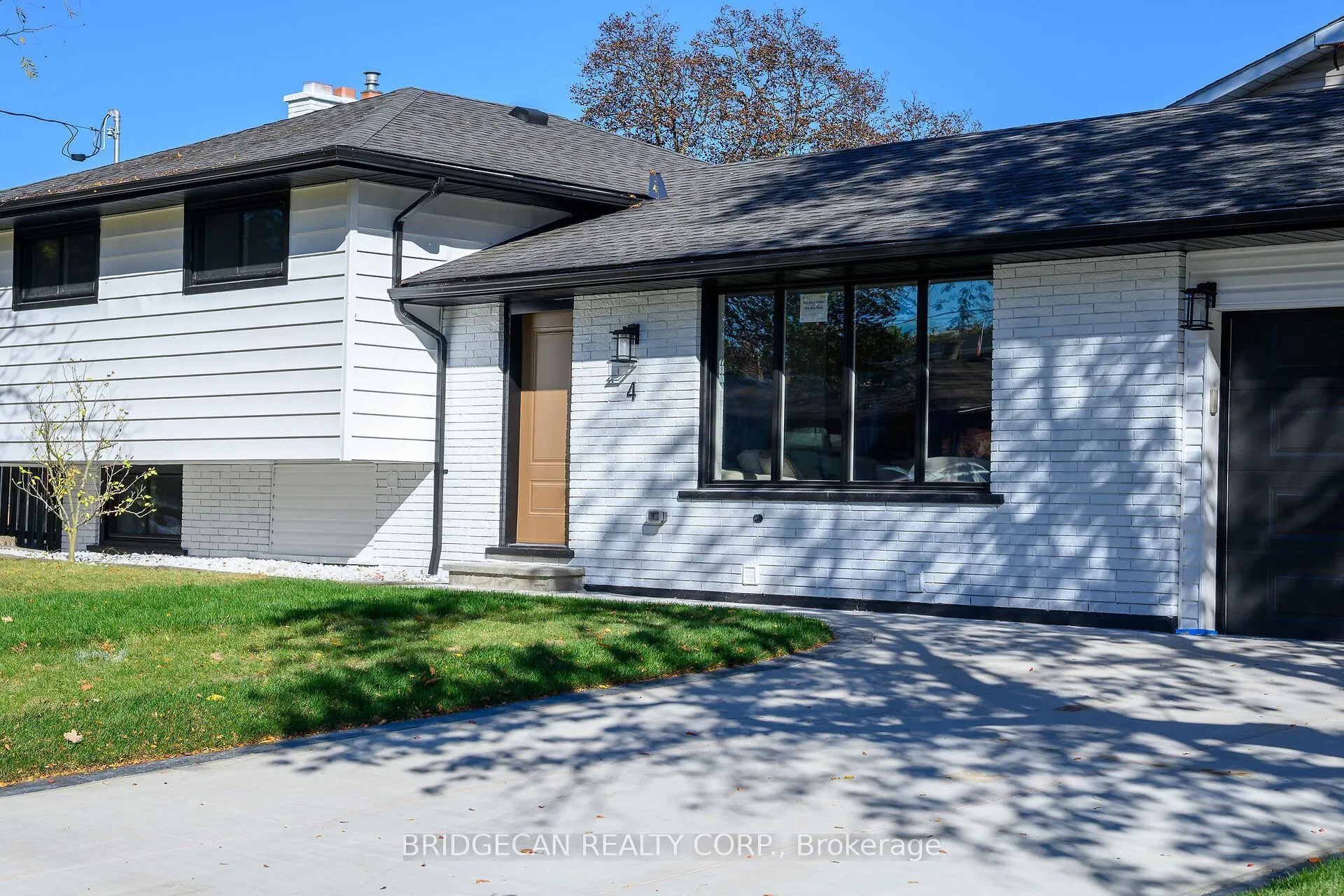 4 Bermuda Court