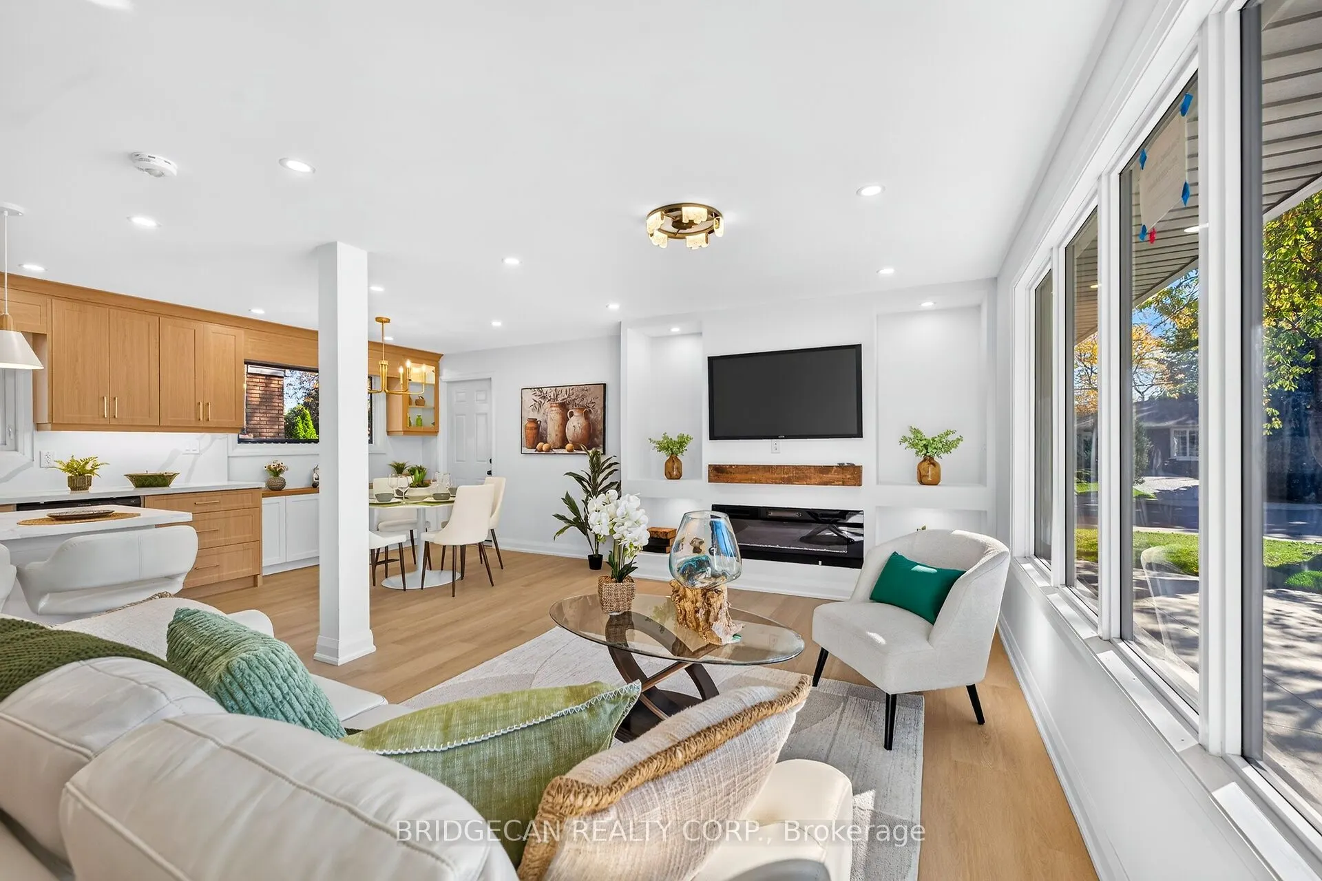 4 Bermuda Court