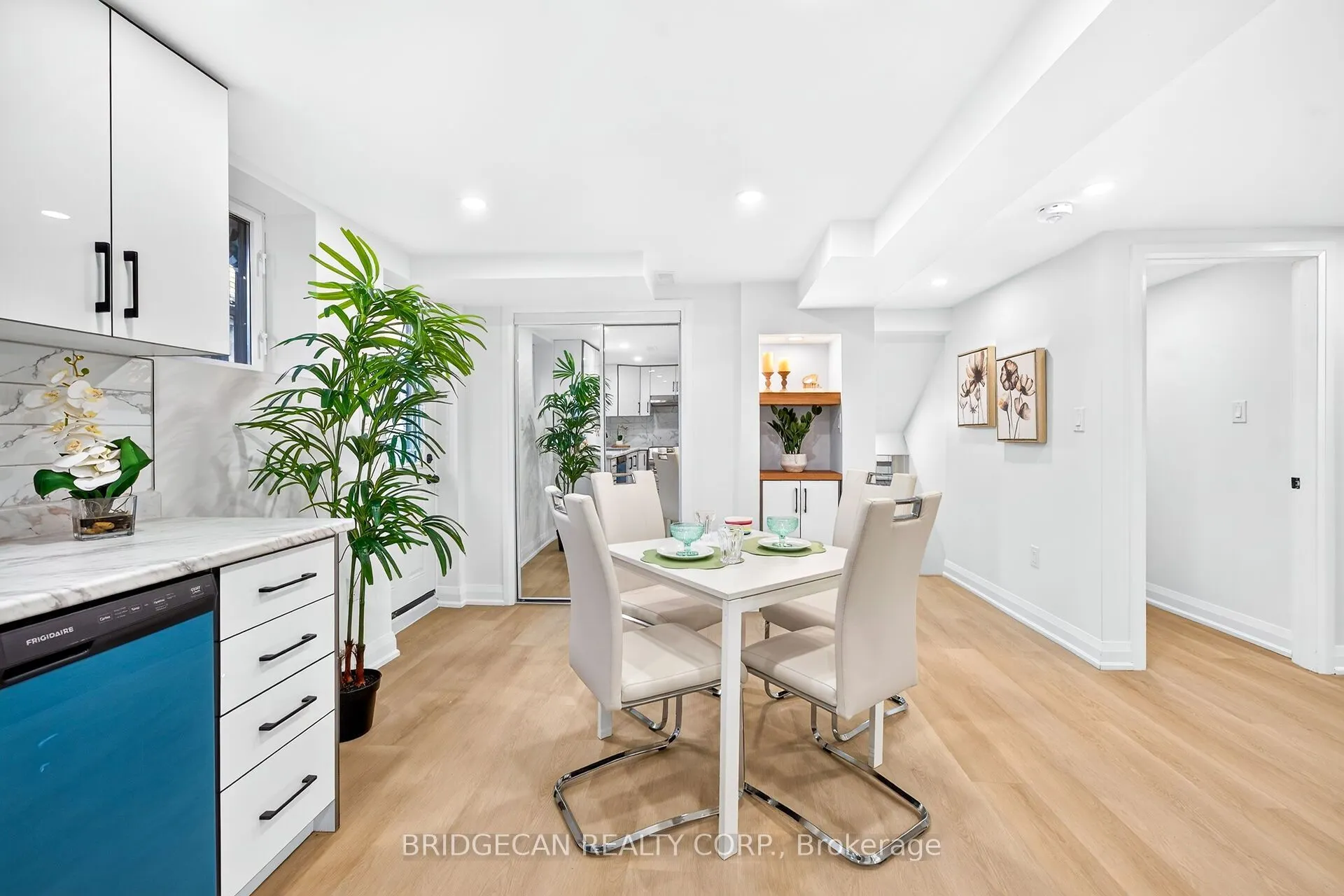 4 Bermuda Court