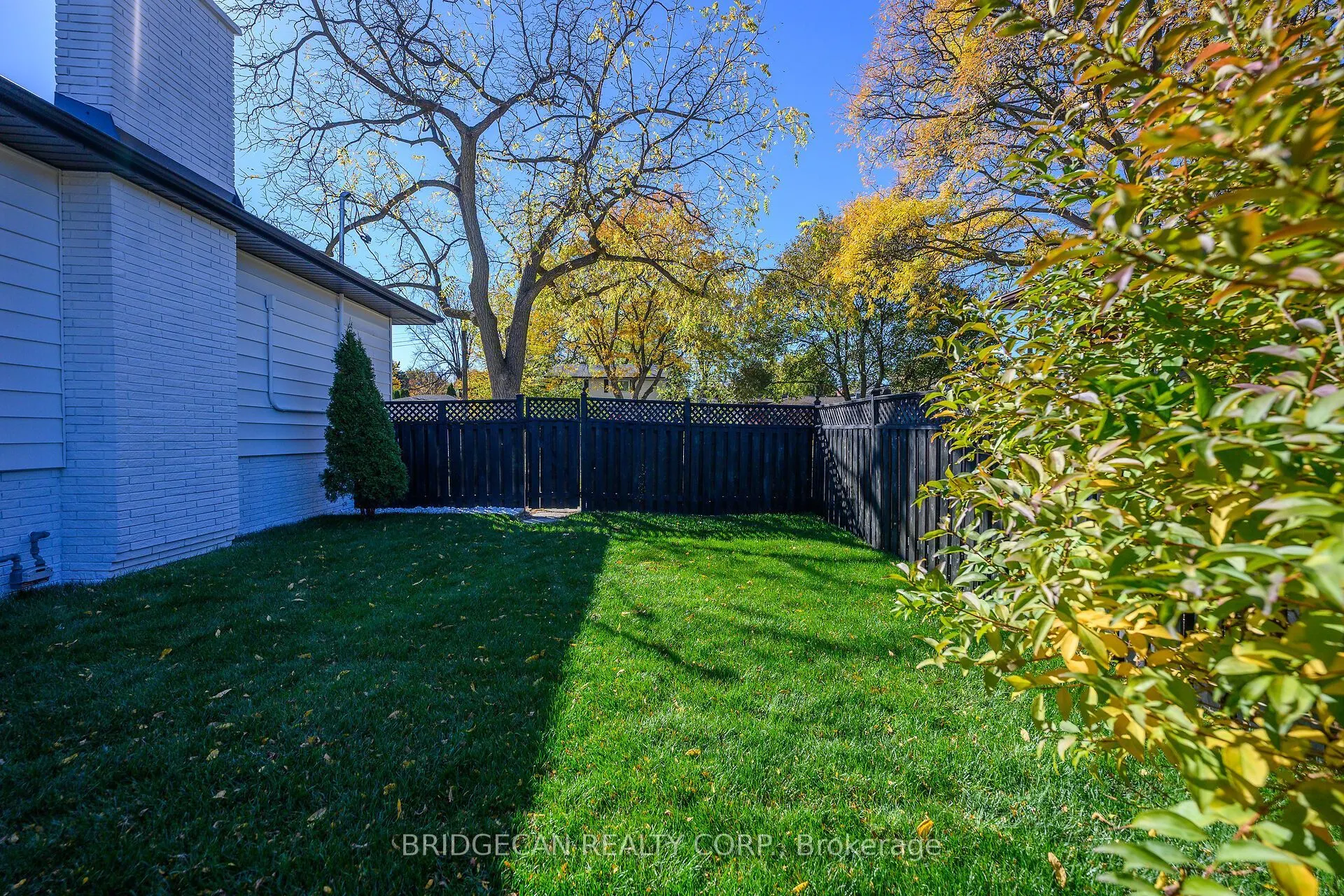 4 Bermuda Court