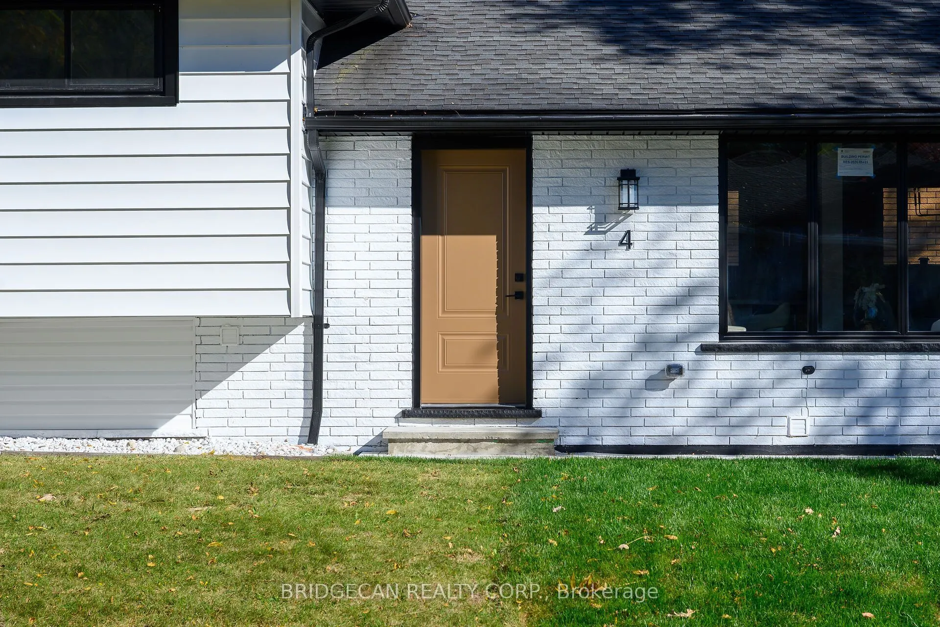 4 Bermuda Court