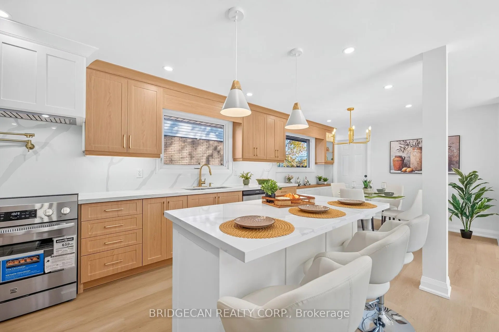 4 Bermuda Court