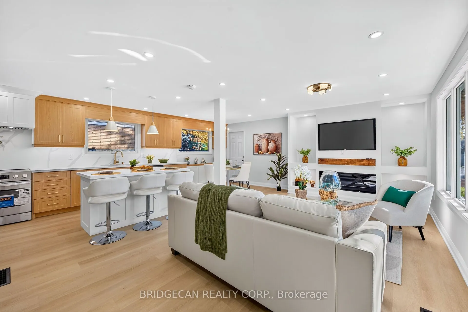 4 Bermuda Court