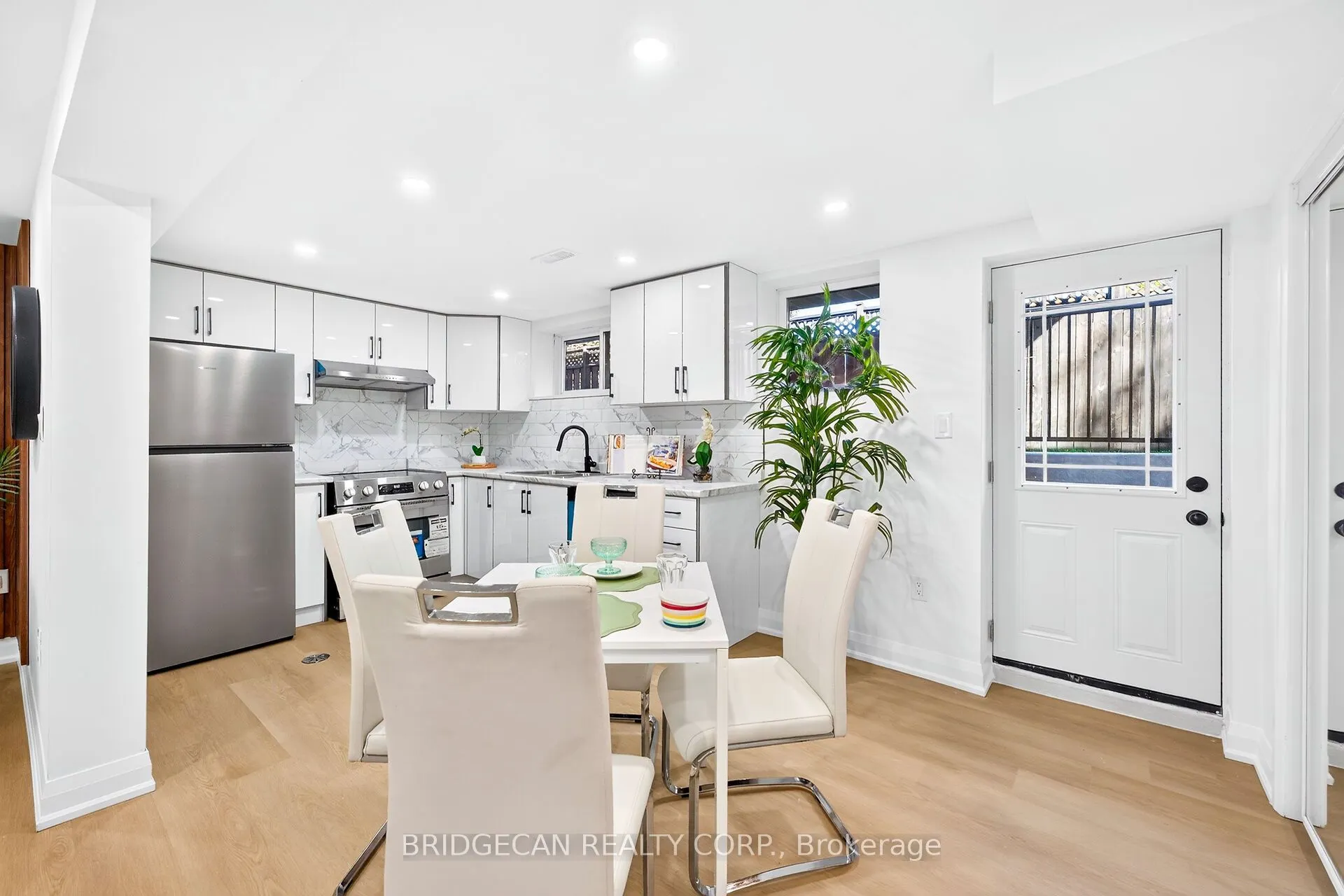 4 Bermuda Court