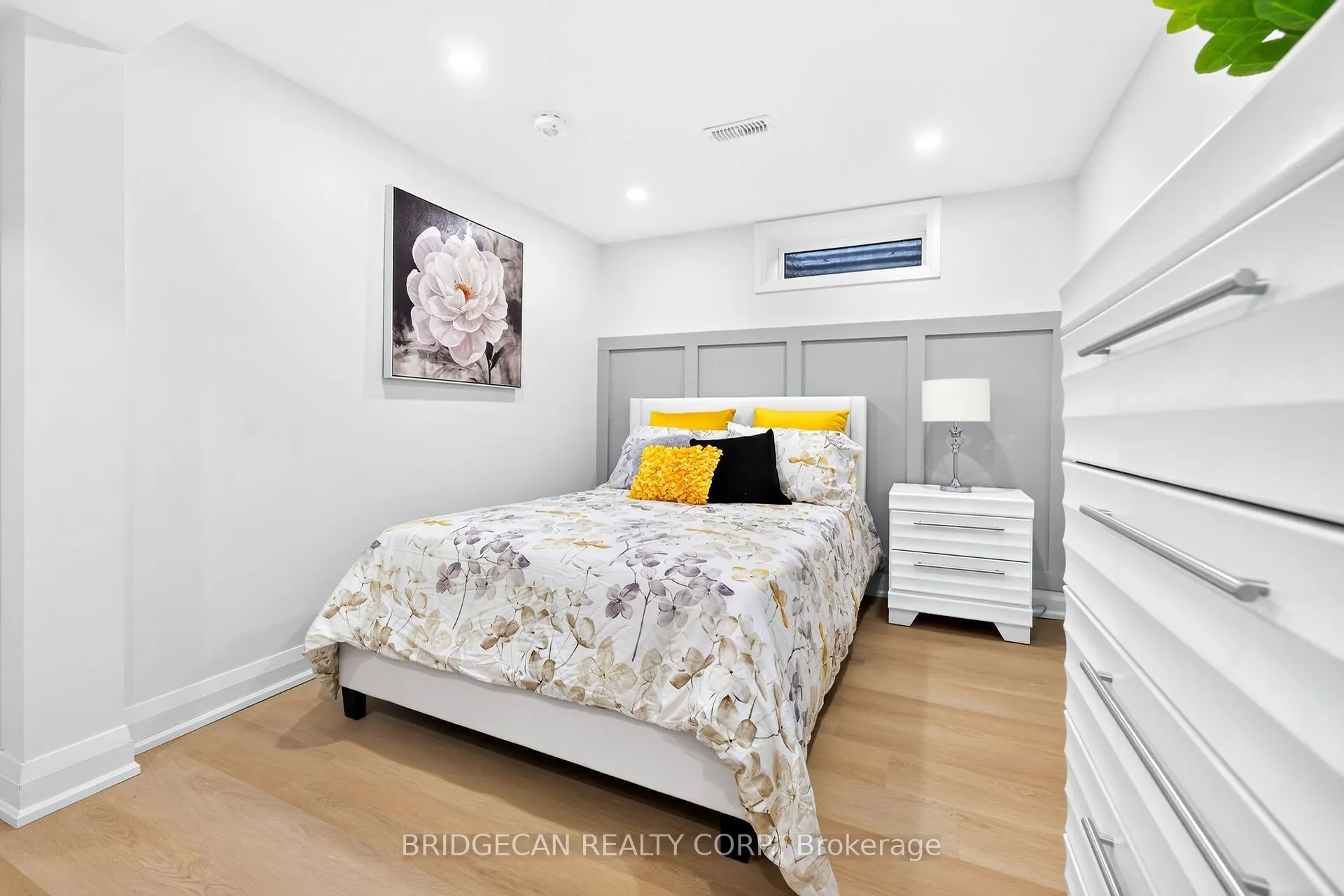 4 Bermuda Court