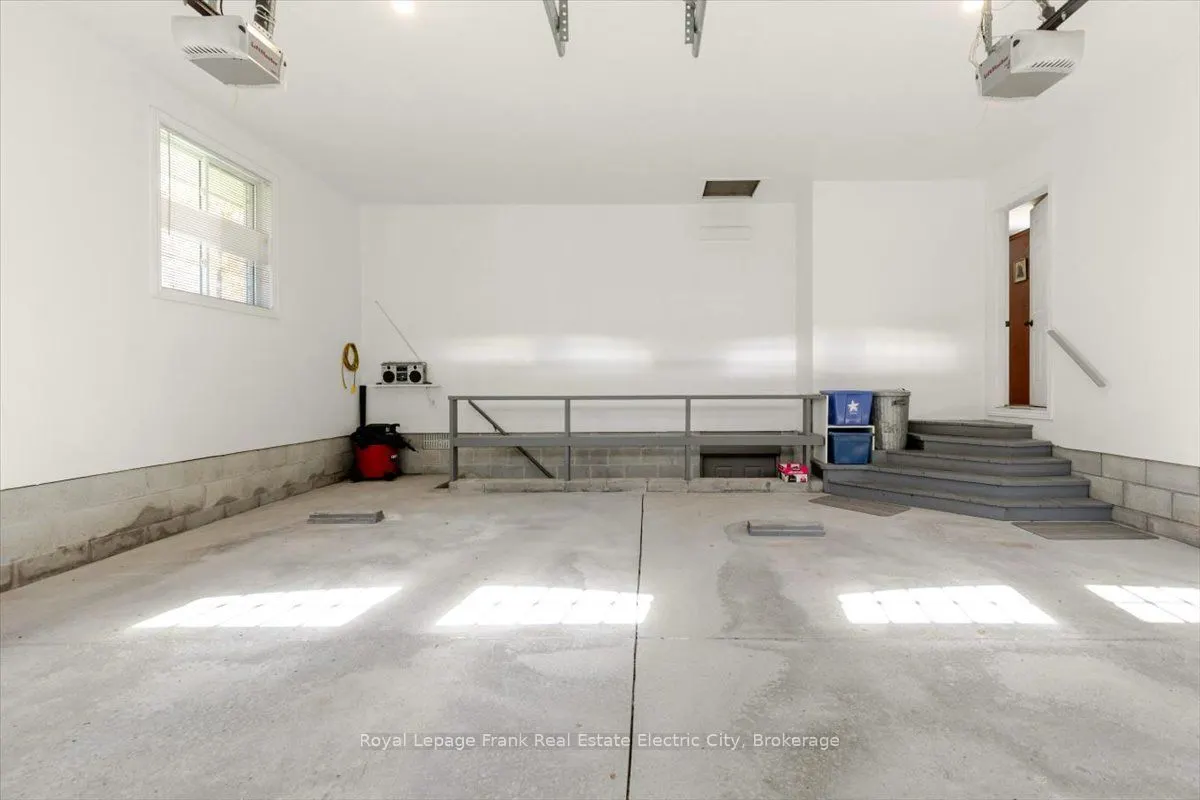 725 Birchview Road