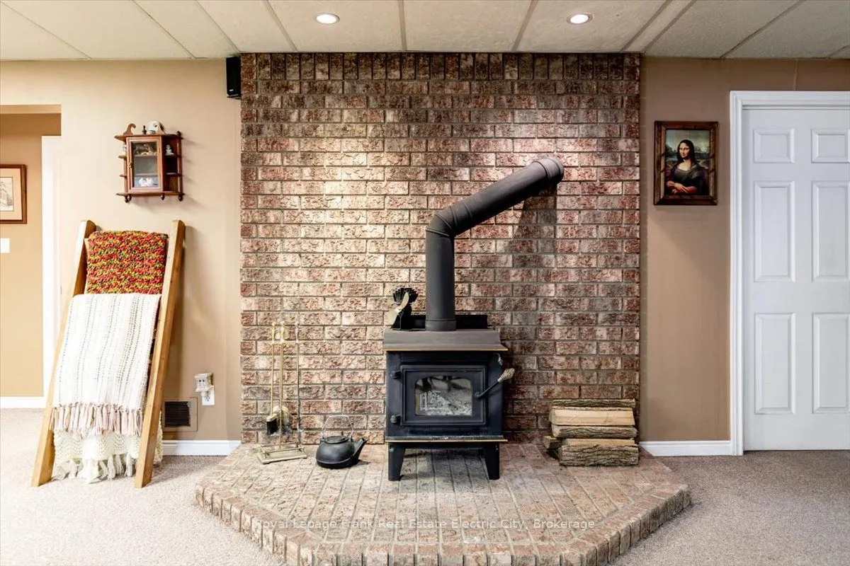 725 Birchview Road