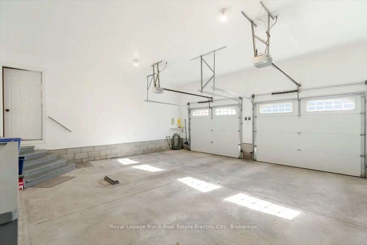 725 Birchview Road