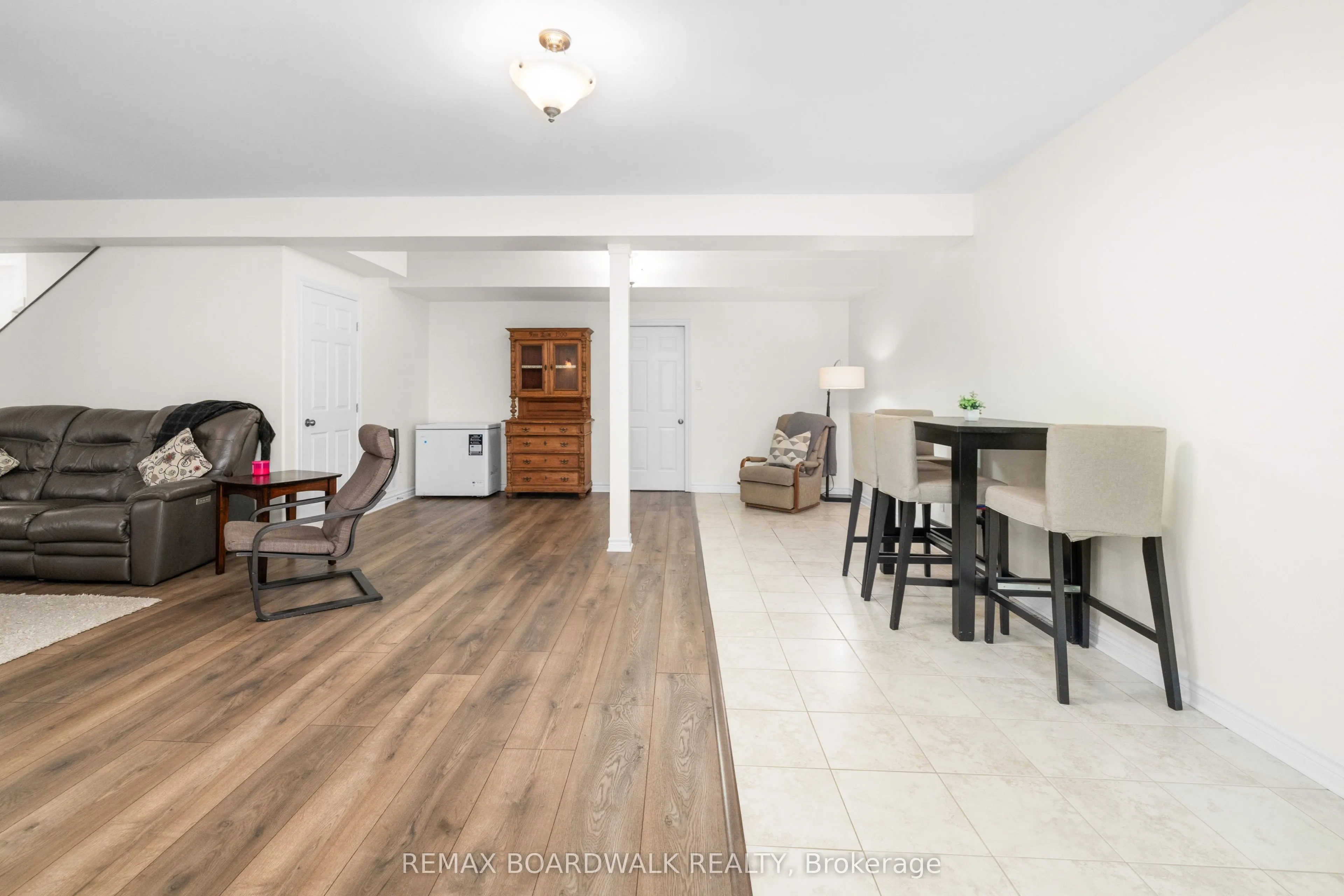 6671 Third Line Road