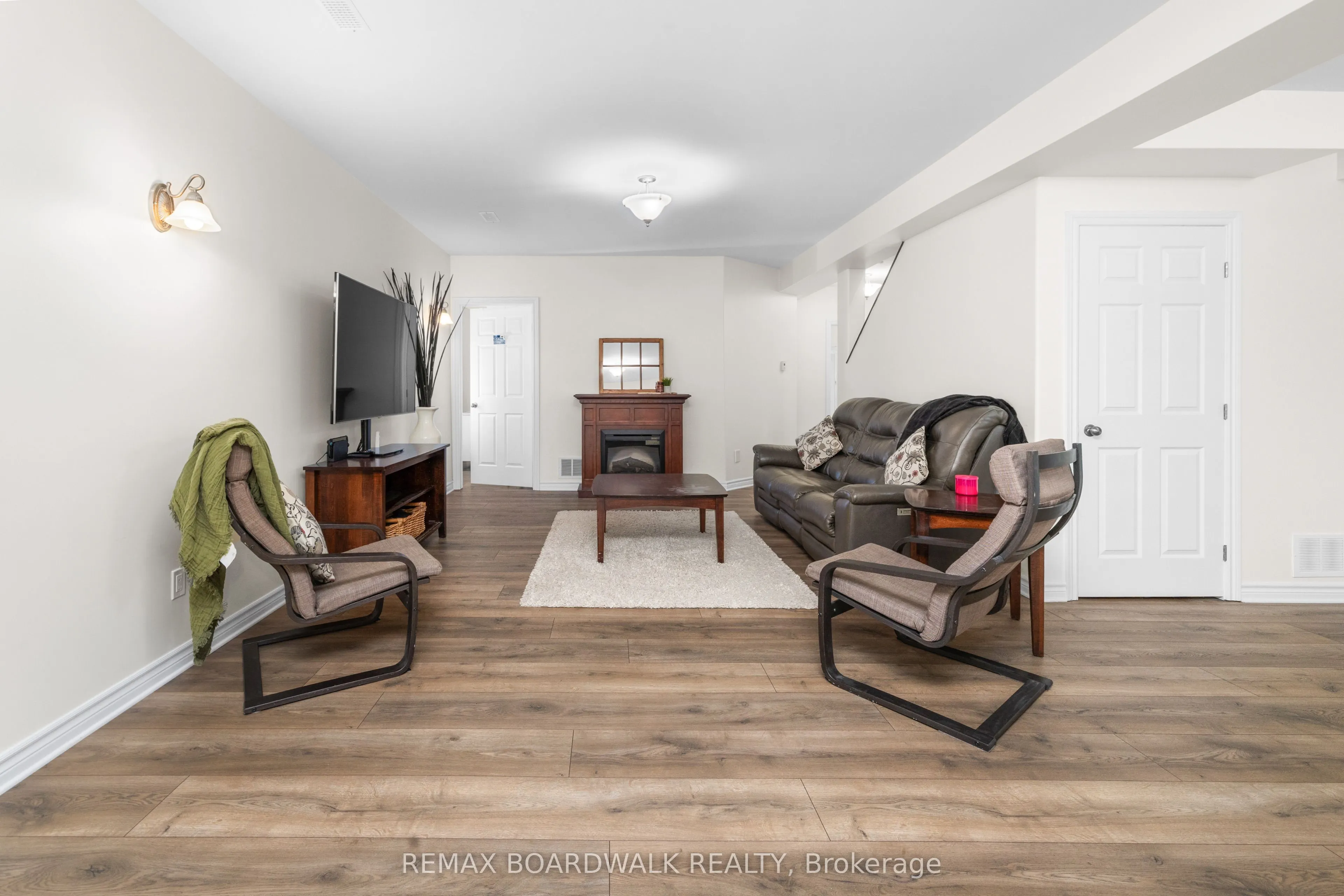 6671 Third Line Road