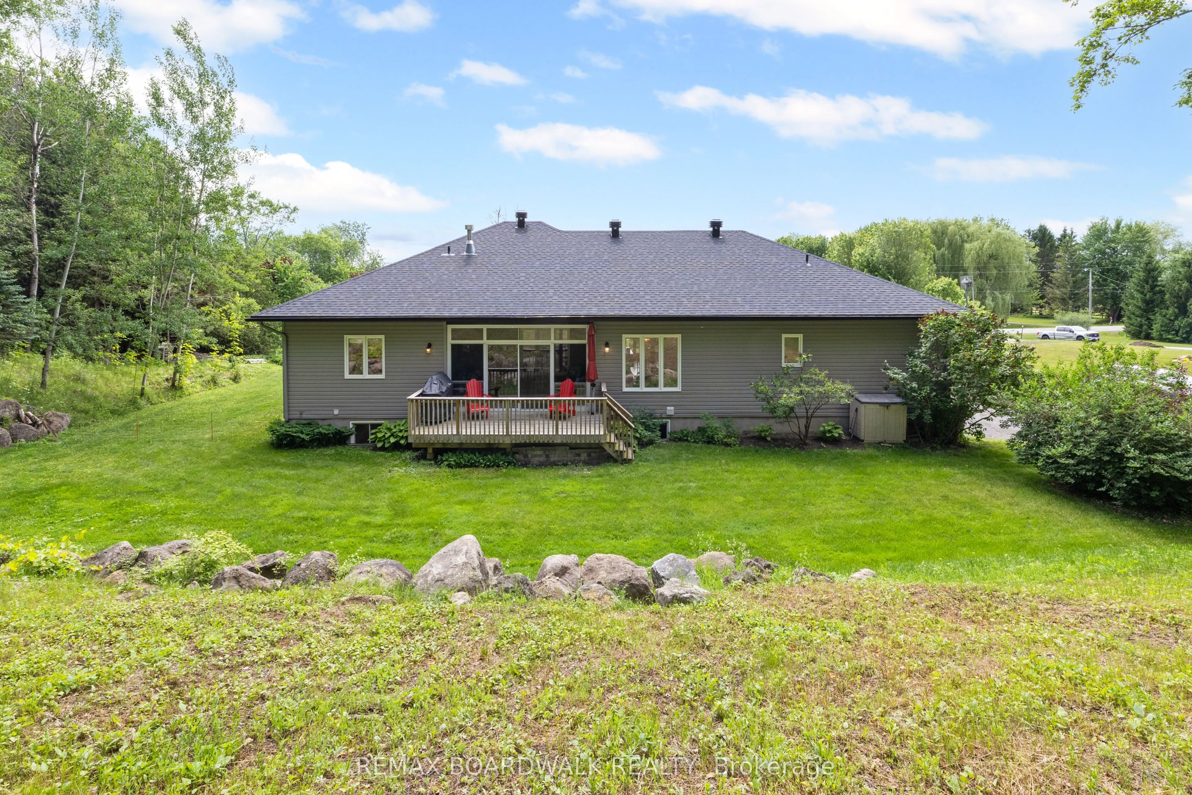 6671 Third Line Road