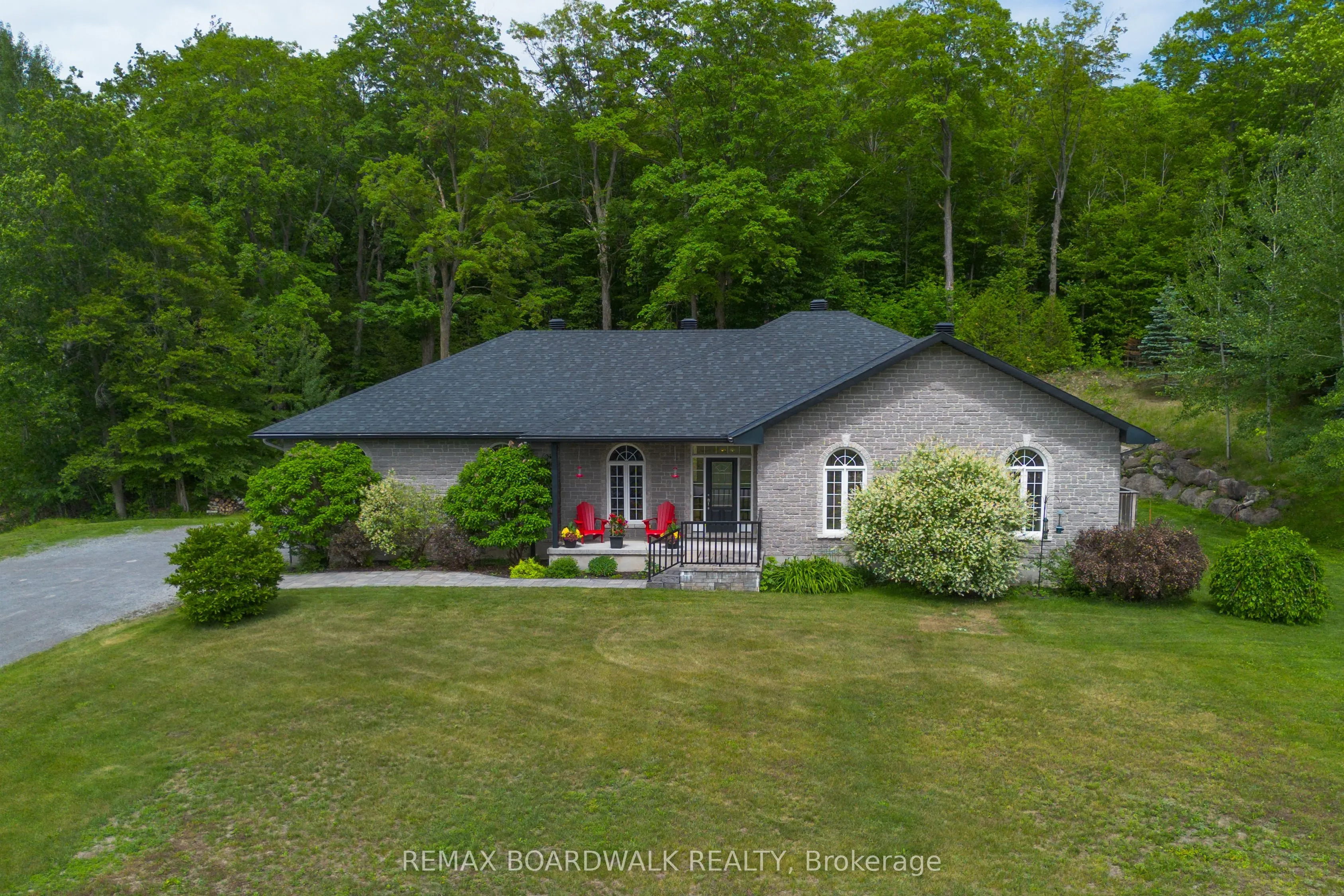 6671 Third Line Road