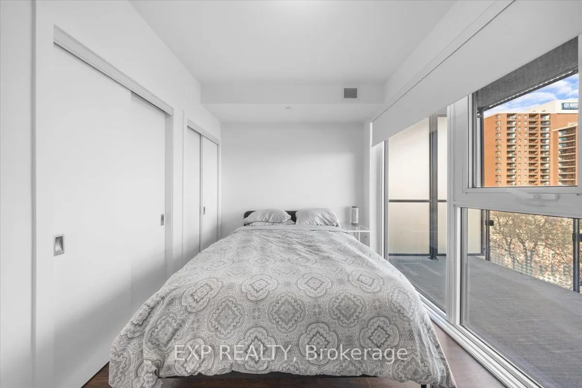 74 Nicholas Street #709