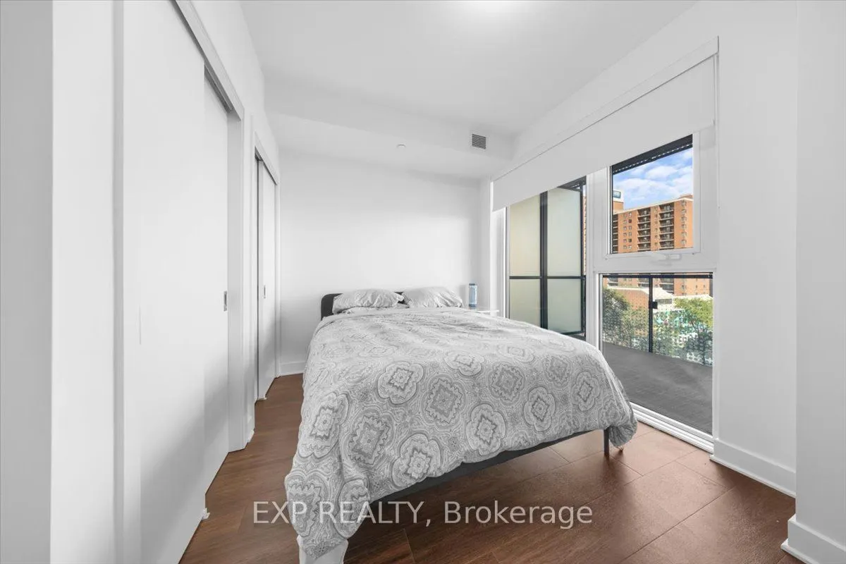 74 Nicholas Street #709