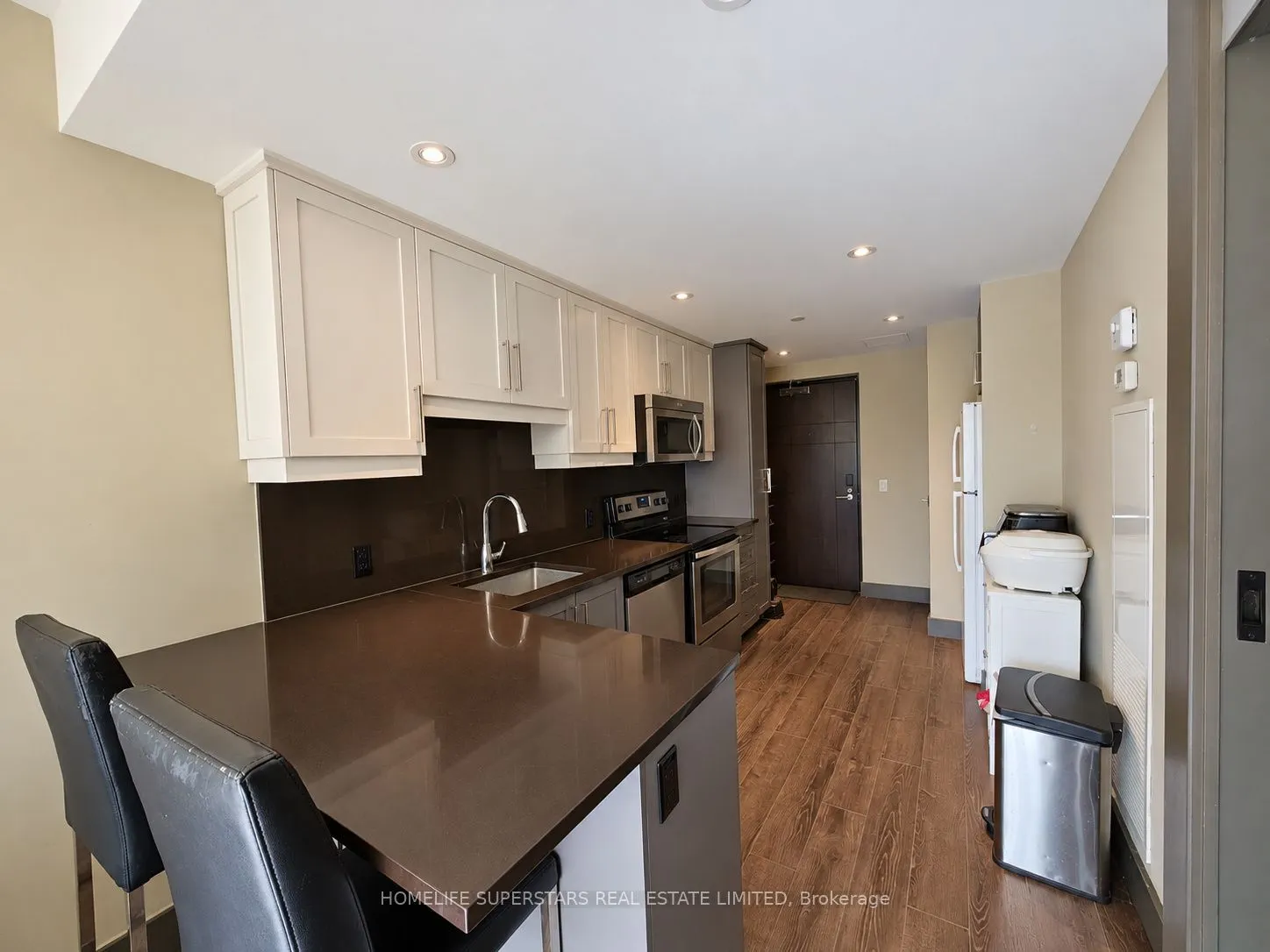 330 Phillip Street #S 1906