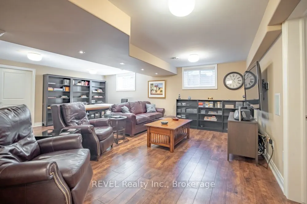 3595 Algonquin Drive