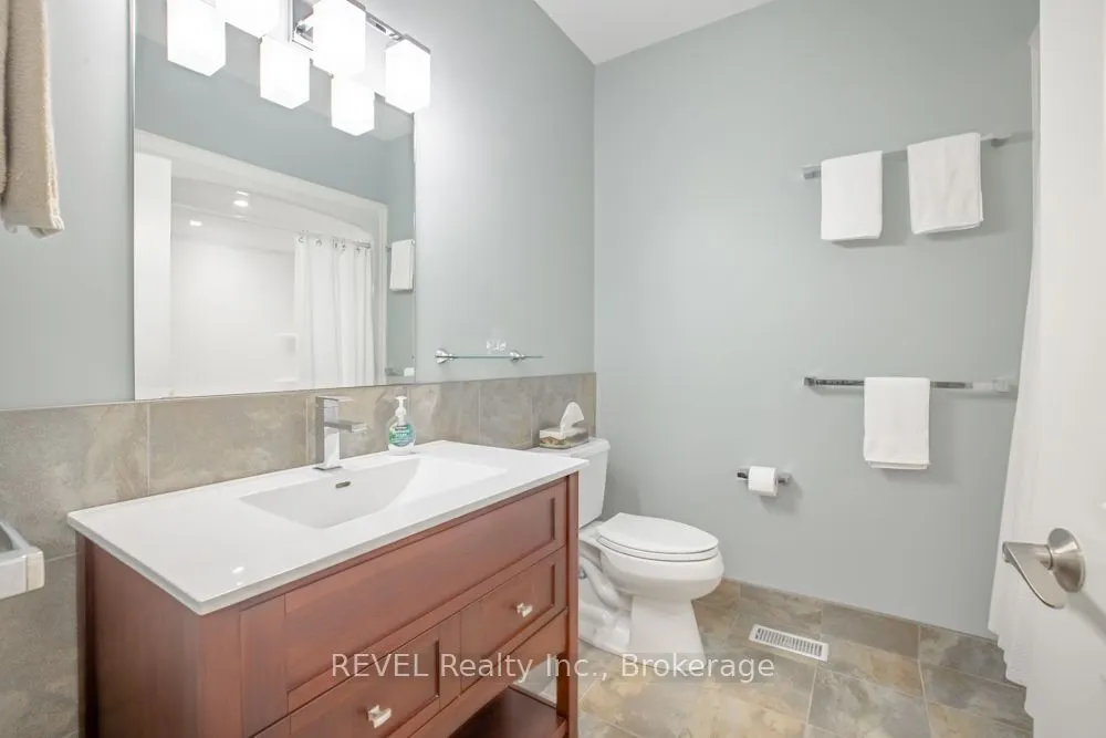 3595 Algonquin Drive