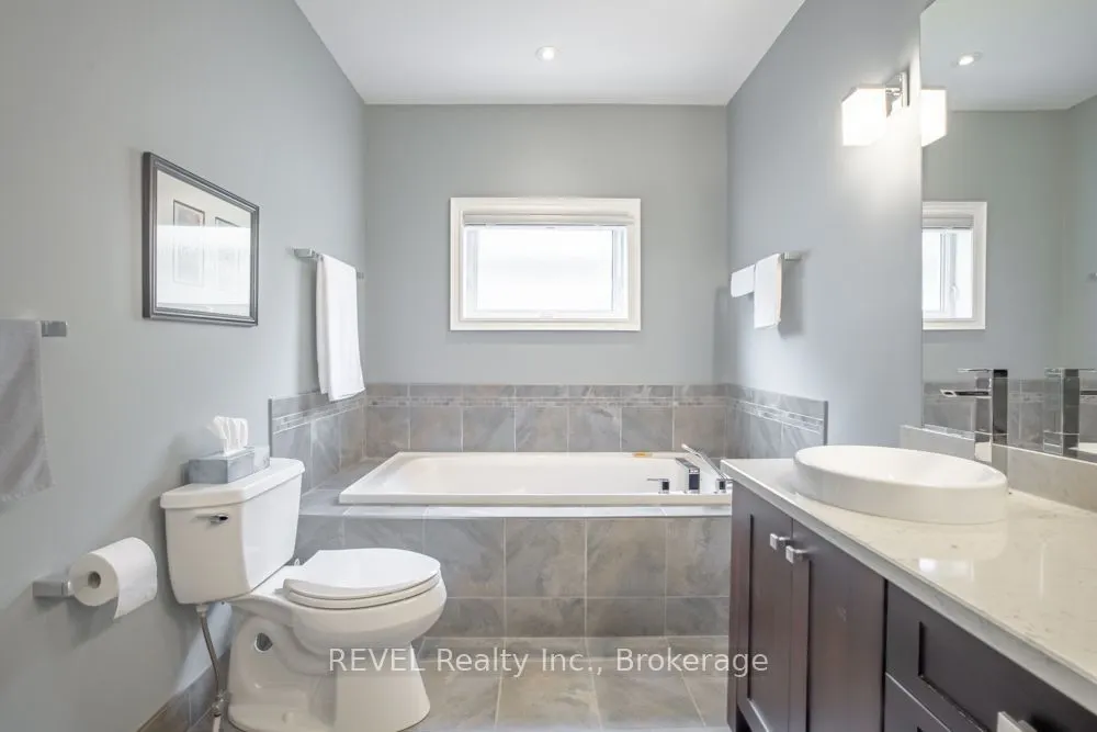 3595 Algonquin Drive