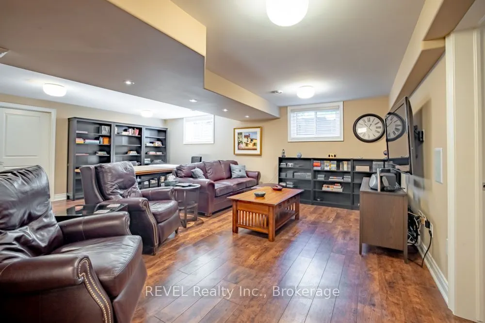 3595 Algonquin Drive