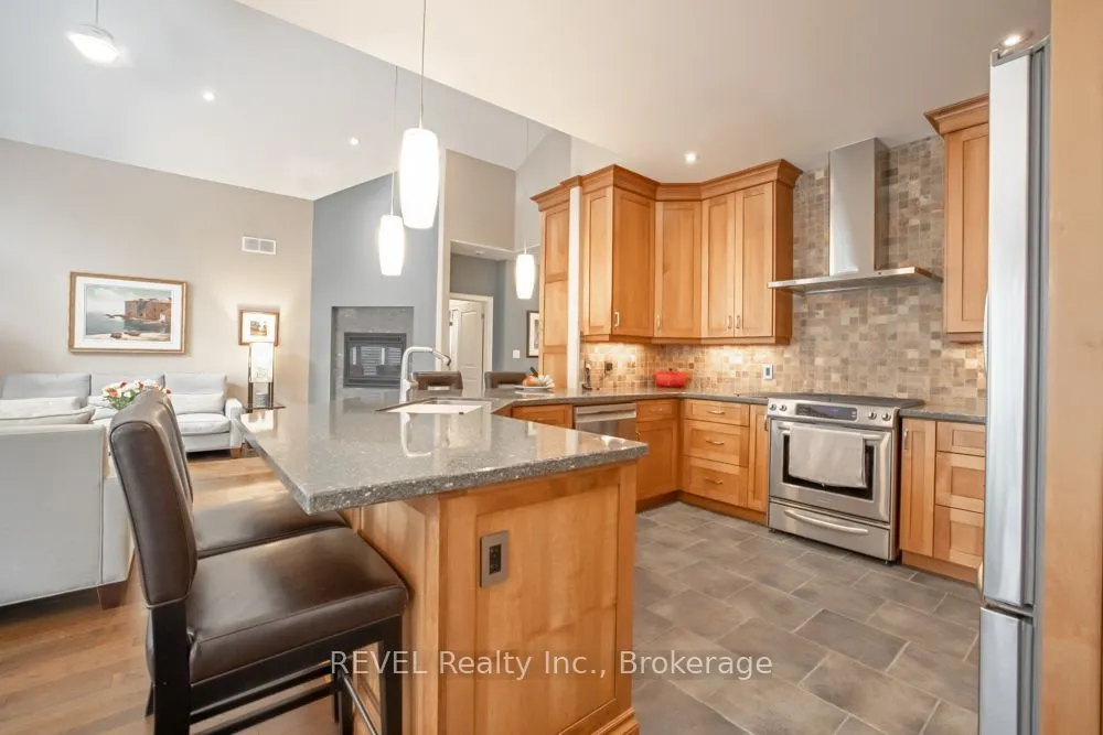 3595 Algonquin Drive