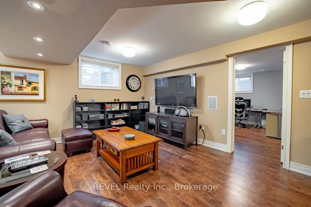 3595 Algonquin Drive