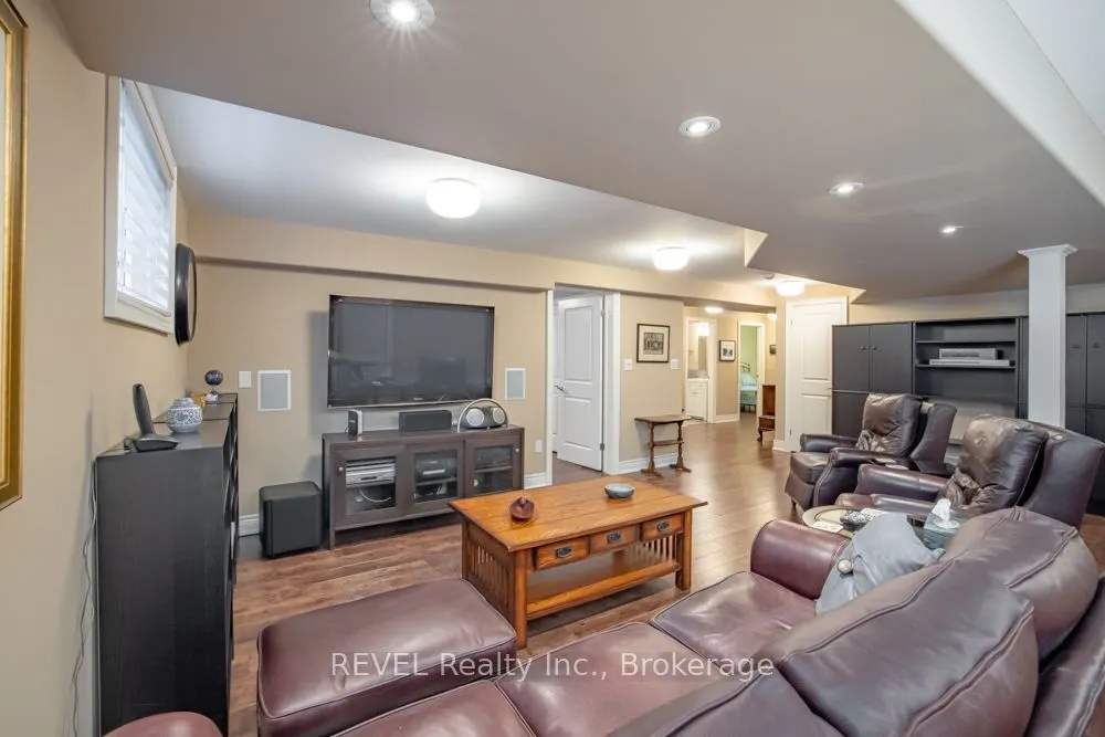 3595 Algonquin Drive